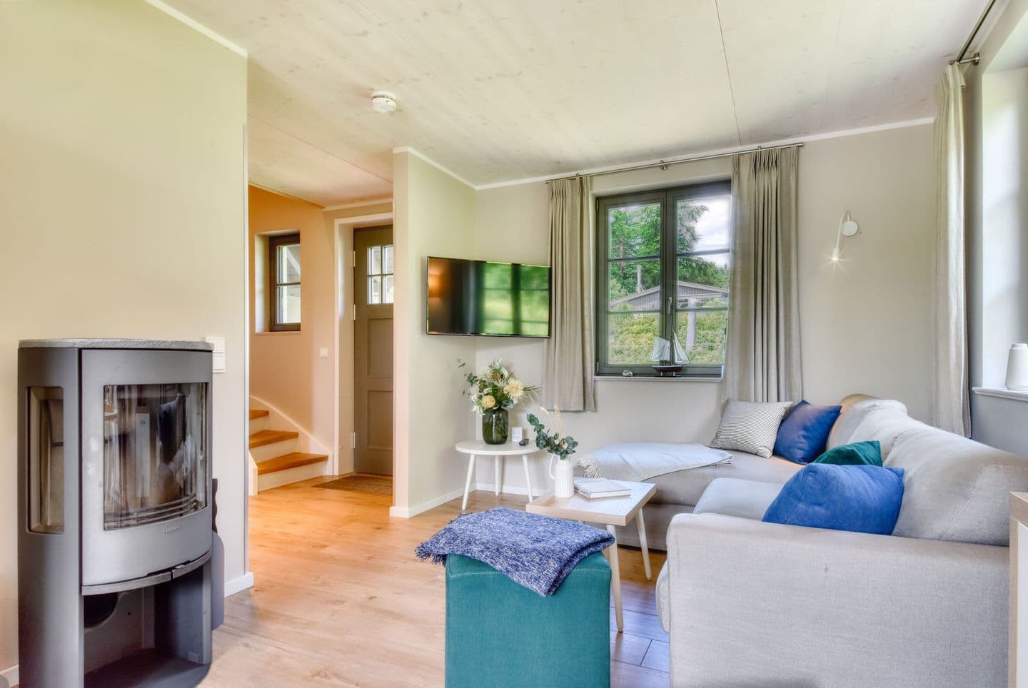 Ferienhaus Haus Wiedehopf 03 Feriendorf Klein Stresow Rügen in Klein Stresow – Wohnzimmer