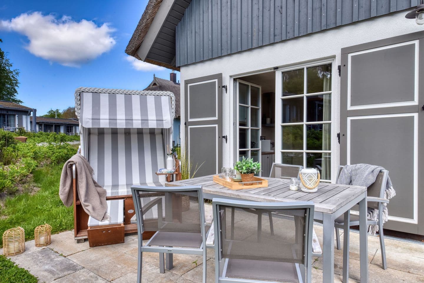 Ferienhaus Küstenkind Feriendorf 08 Klein Stresow Rügen in Klein Stresow – Terrasse