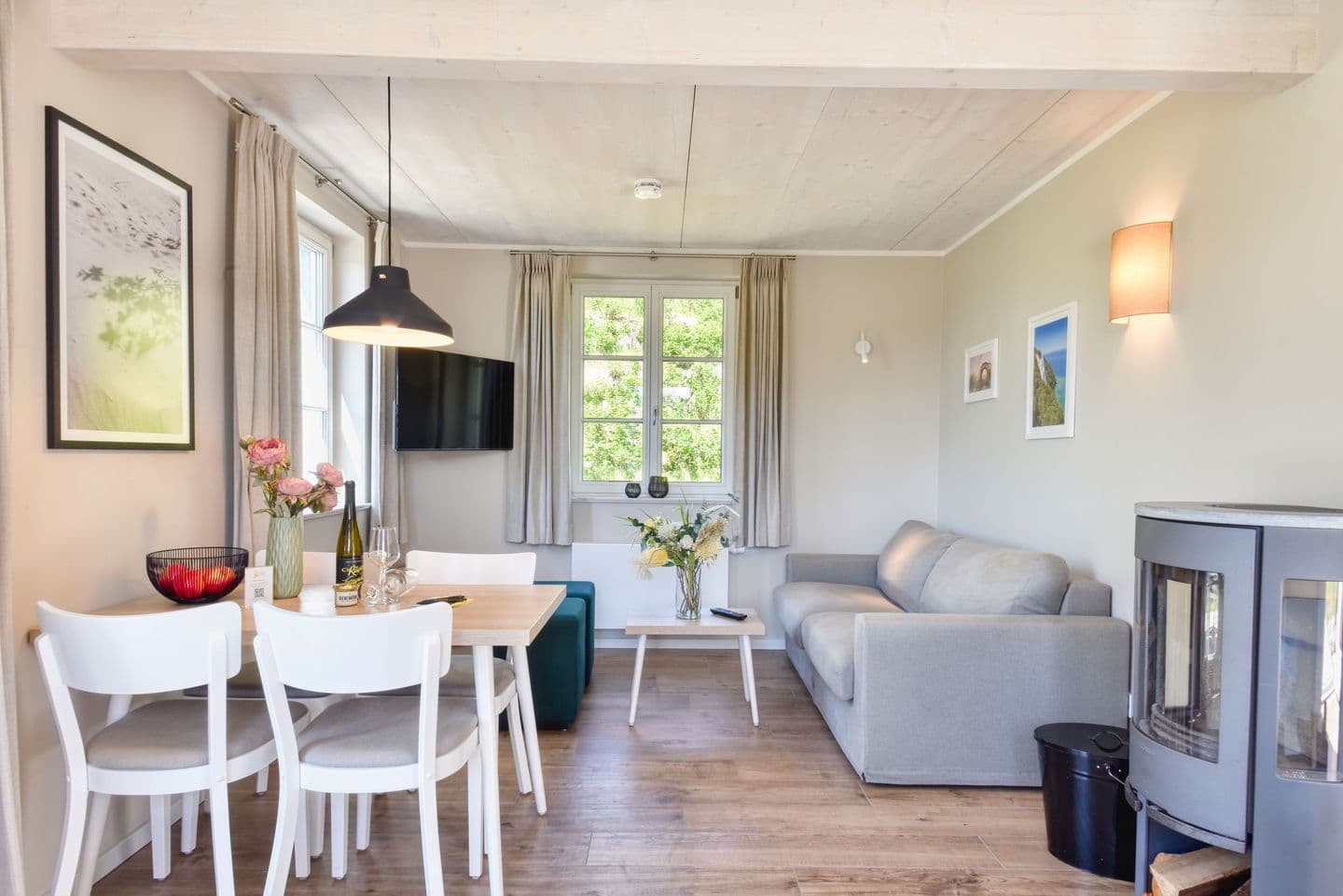 Ferienhaus Reetblick 23 Feriendorf Klein Stresow Rügen in Klein Stresow – Wohnzimmer