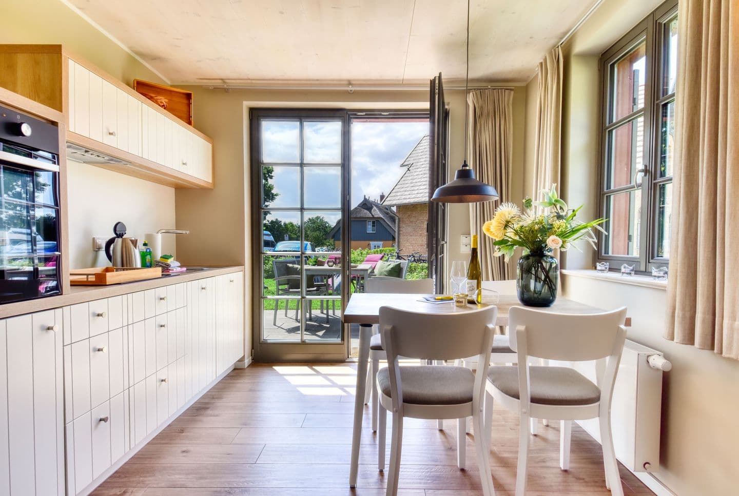 Ferienhaus Zehnmorgen 12 Feriendorf Klein Stresow Rügen in Klein Stresow – Küche