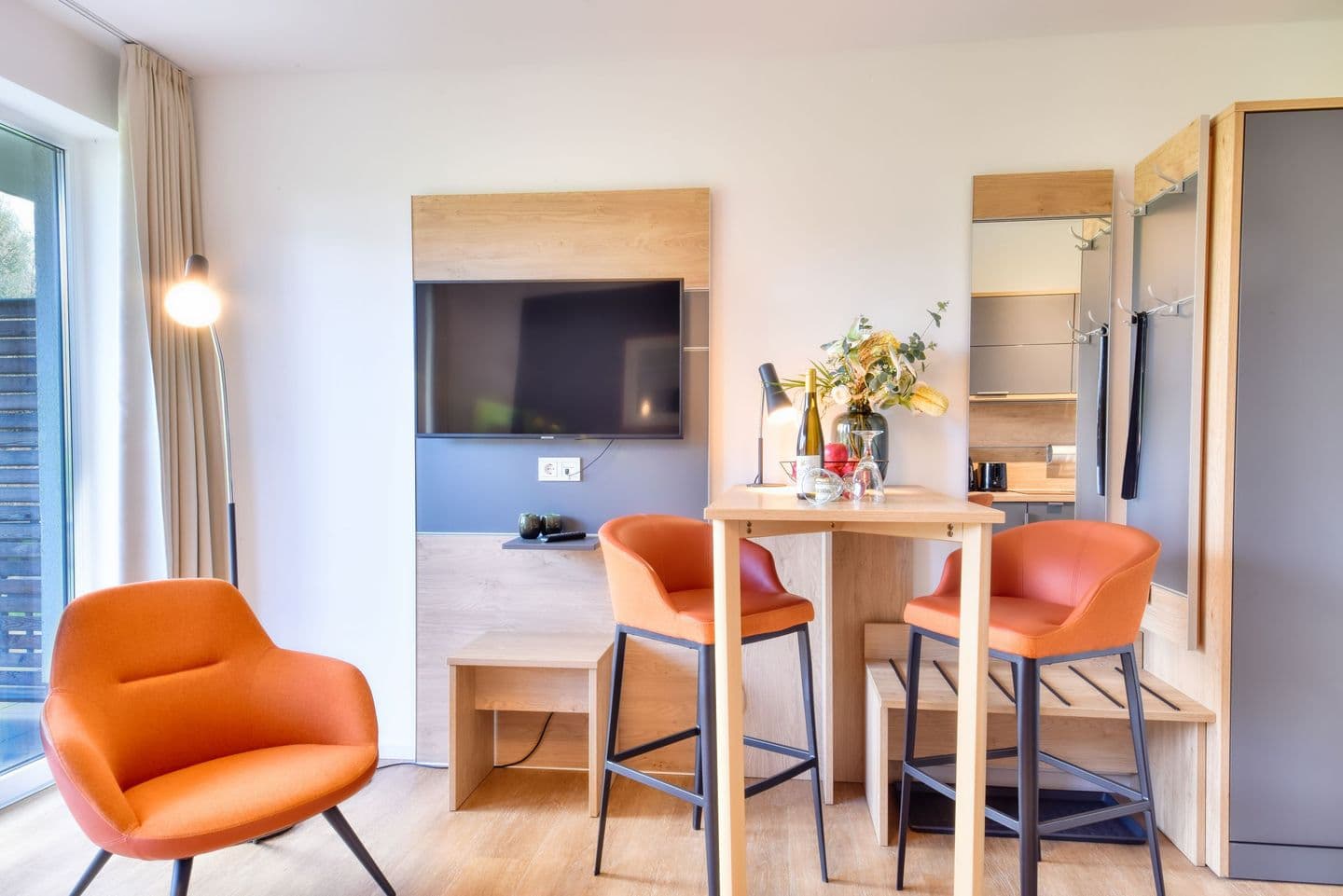 Ferienwohnung Bachstelze 22 im Wreecher Idyll Rügen in Wreechen – Wohnzimmer