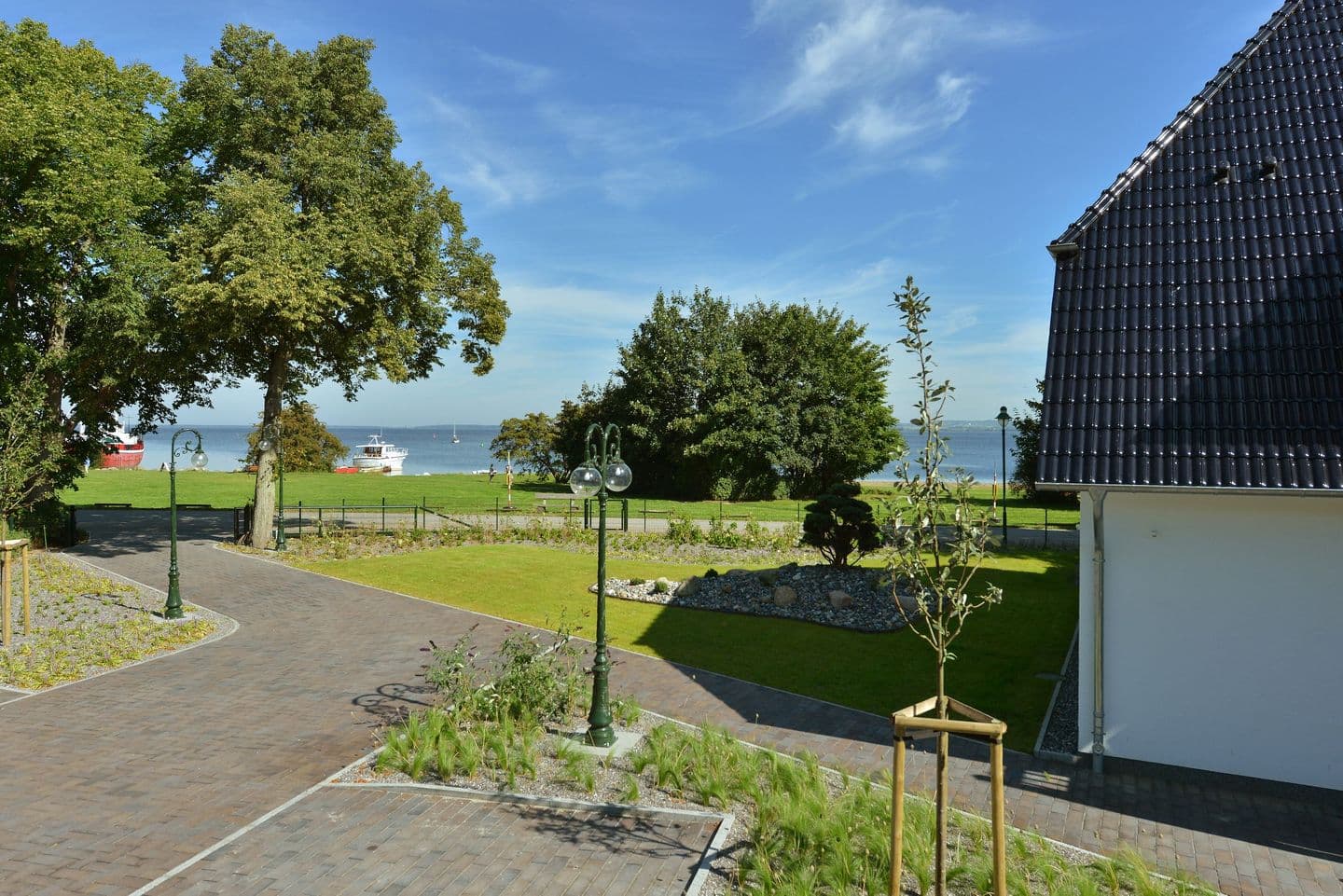 Ferienwohnung Blaues Haus App. 2 in Ralswiek in Ralswiek – Nachbarschaft