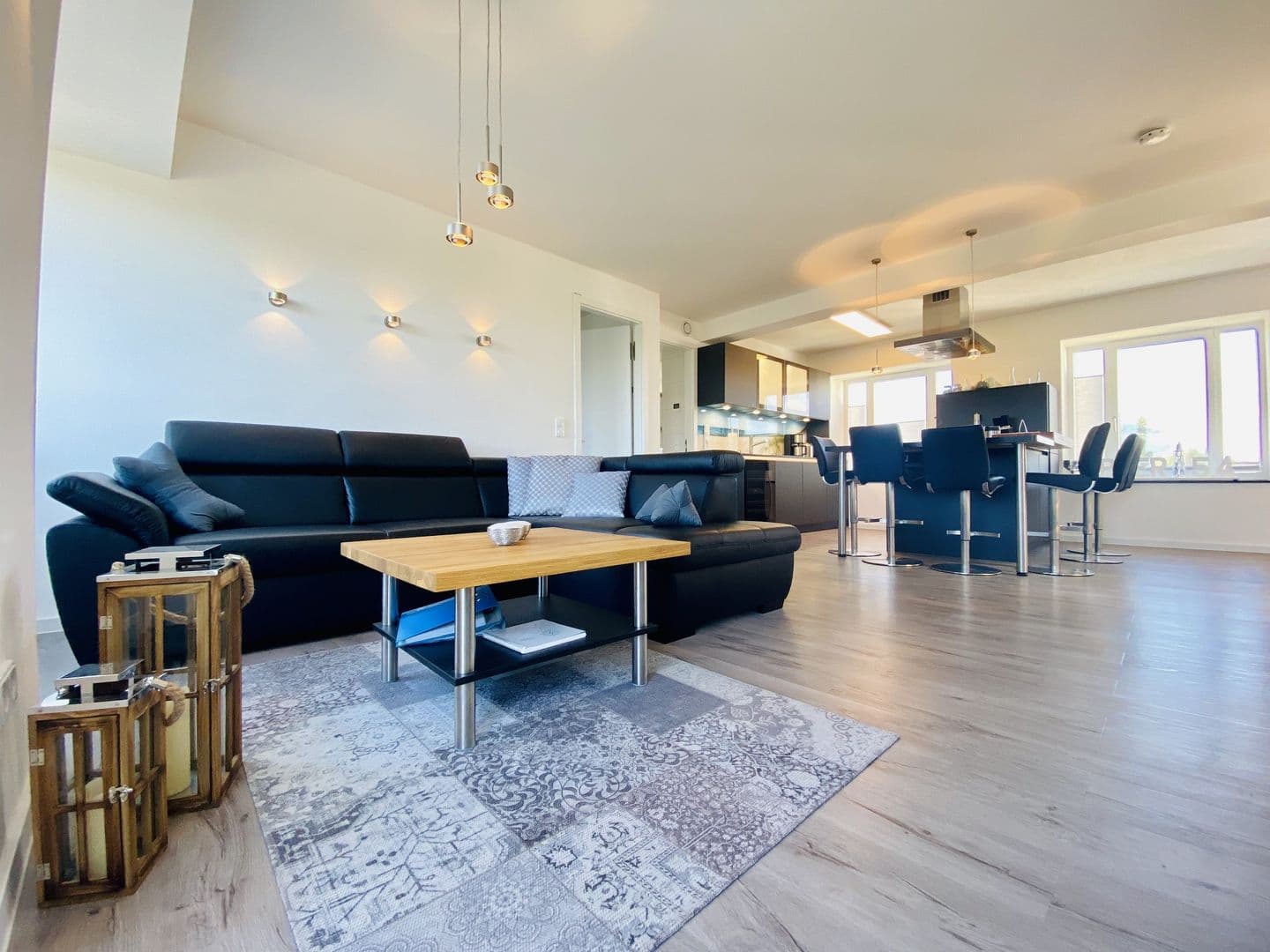 Ferienwohnung Penthouse mit Dachterrasse PIER 5.4 in Binz – Wohnzimmer