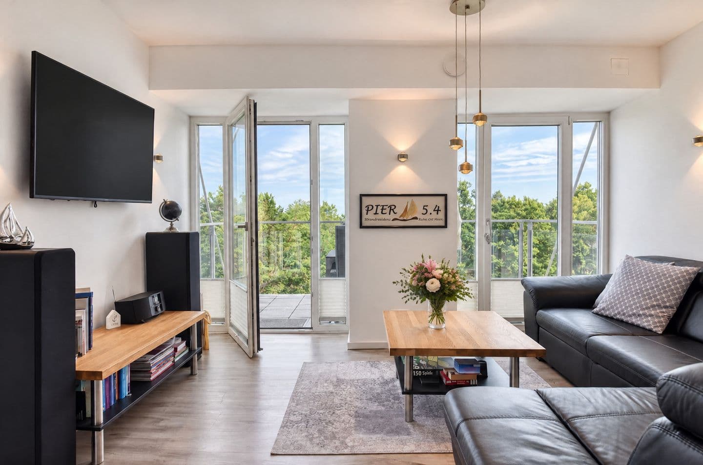 Ferienwohnung Penthouse mit Dachterrasse PIER 5.4 in Binz – Wohnzimmer